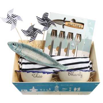 Panier bois imprimé "Produits de Bretagne", 29,5x19,5x92 cm, suggestion de panier garni Panier bois imprimé "Produits de Bretagne", 29,5x19,5x92 cm, suggestion de panier garni